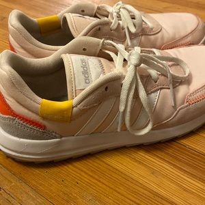 Adidas Retrorun Shoes